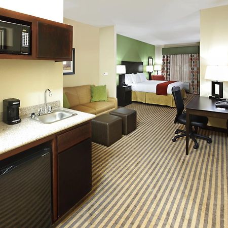 Holiday Inn Express & Suites Maumelle By Ihg Luaran gambar